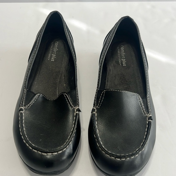 comfort plus by Predictions Shoes - black flats by Predictions the comfort plus women’s size 7 wide